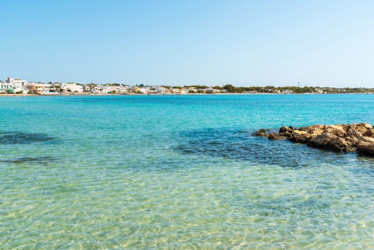 Alla scoperta delle spiagge segrete della Puglia 1 alla scoperta delle spiagge segrete della puglia